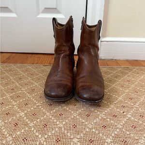 Short Frye Melissa Button Boots